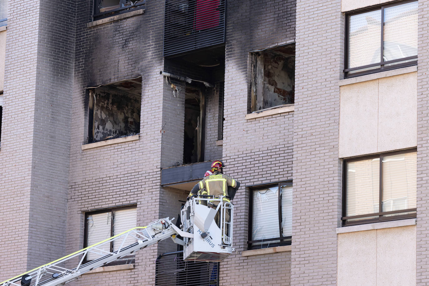 La explosión de gas en el barrio de Parquesol de Valladolid, en imágenes (II)