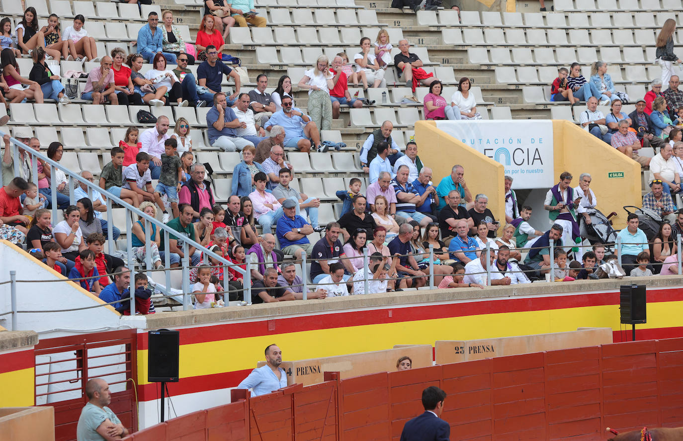 Tarde taurina de triunfos en el preámbulo de la feria