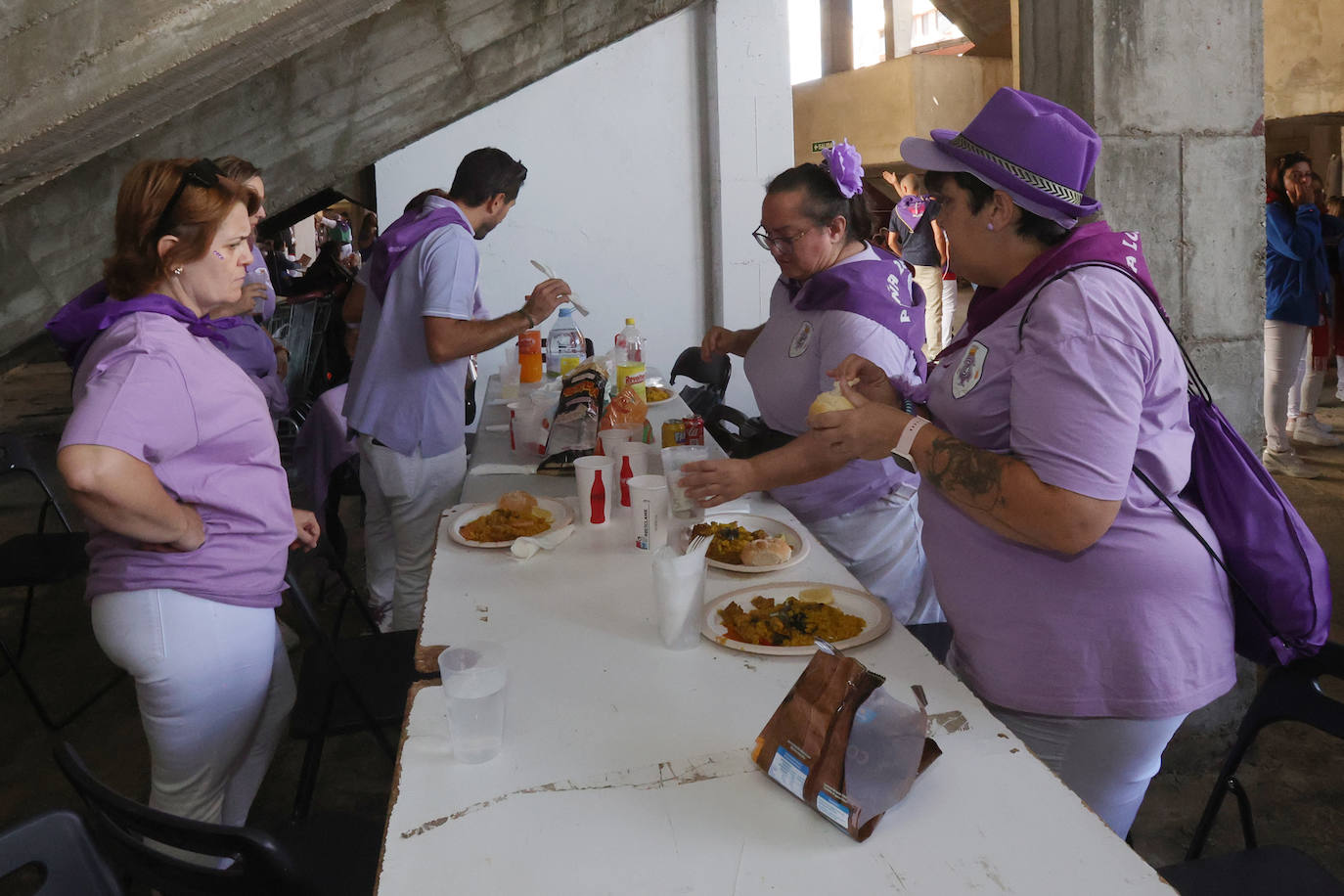 Los peñistas de Palencia reivindican su poder festivo