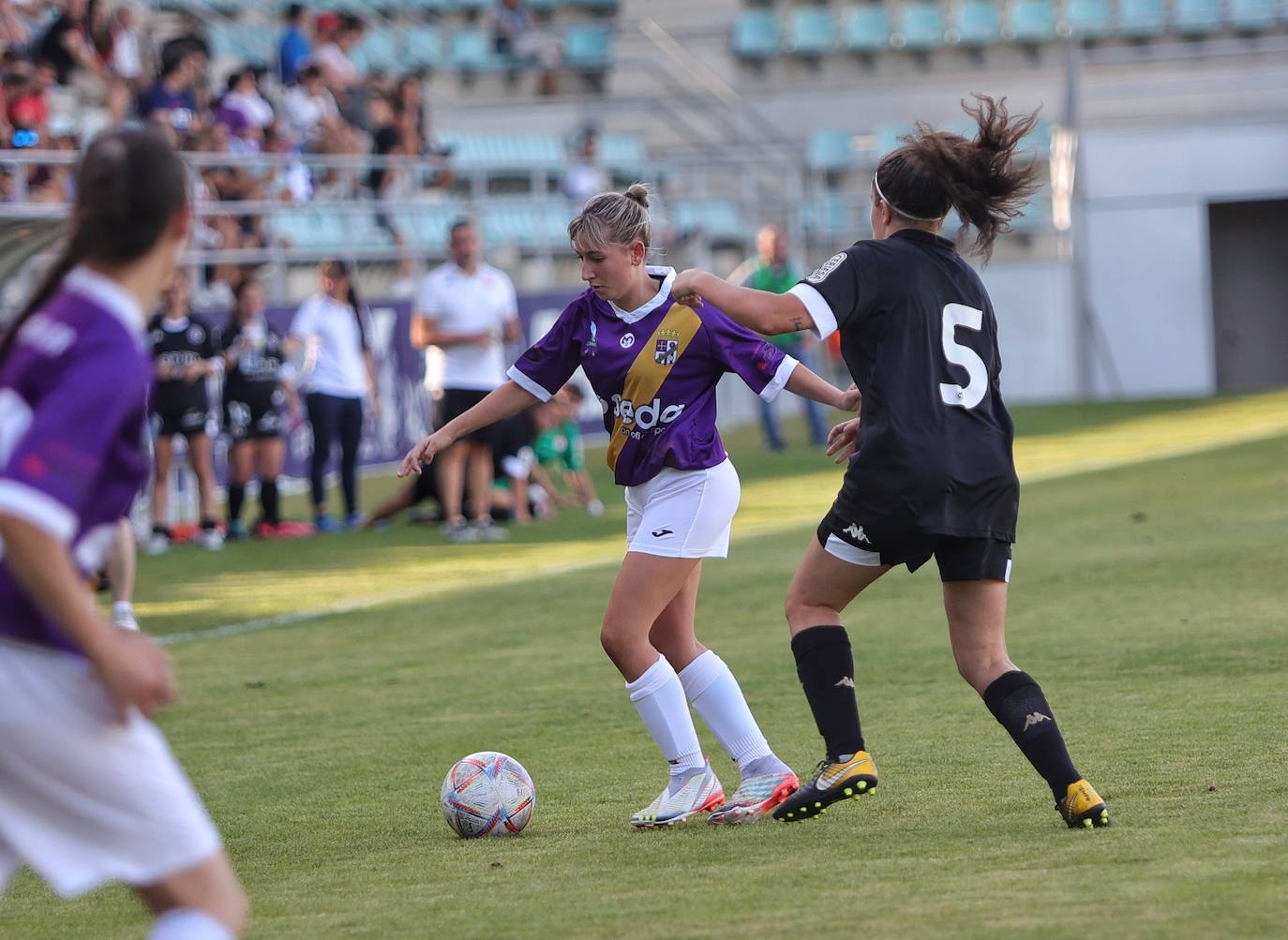 El fútbol femenino vuelve a La Balastera