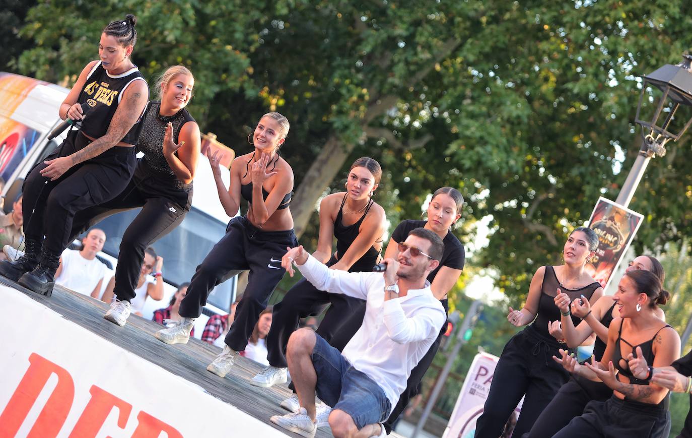 Exhibición de gimnasios en la calle por San Antolín