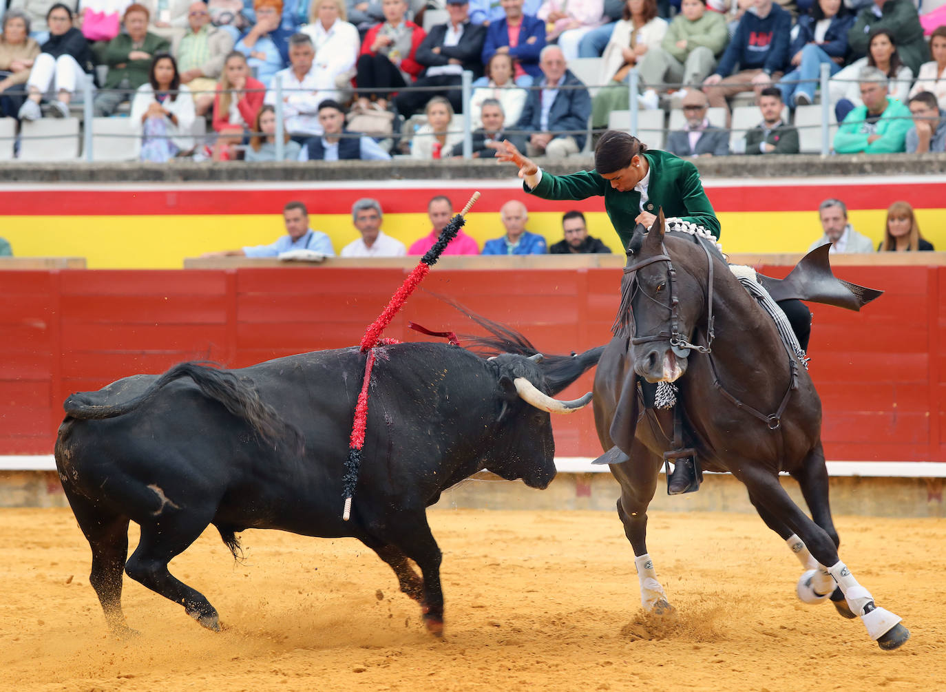 Corrida de rejones el día de San Antolín