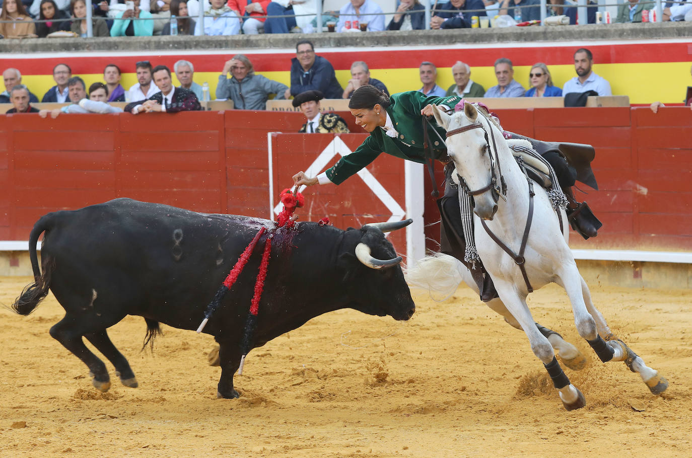 Corrida de rejones el día de San Antolín