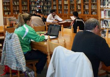 Uno de cada cuatro vecinos de los pueblos es usuario de sus bibliotecas, que ganan socios