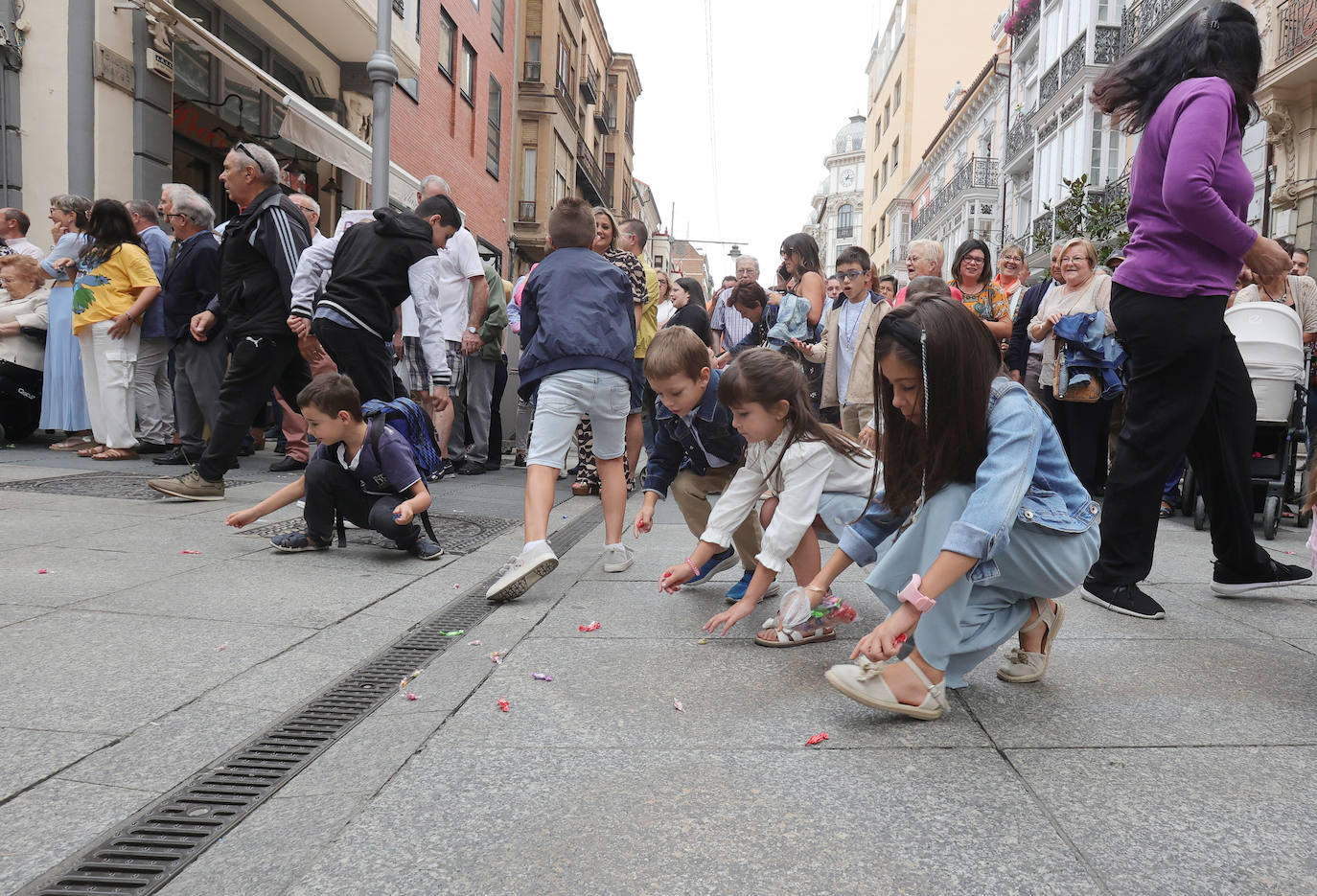 Los palentinos salen a la calle a celebrar San Antolín