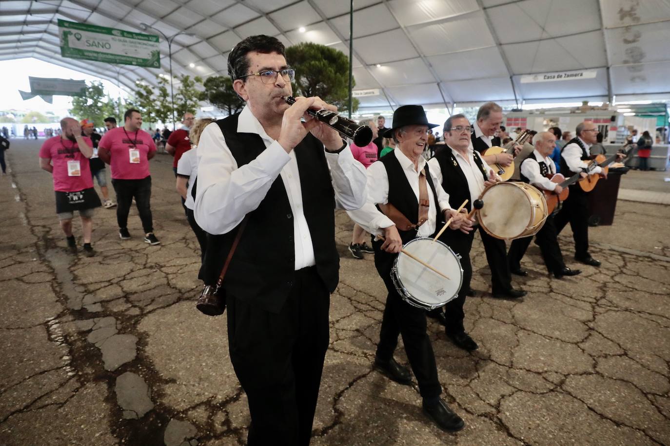 Sábado en las casetas regionales