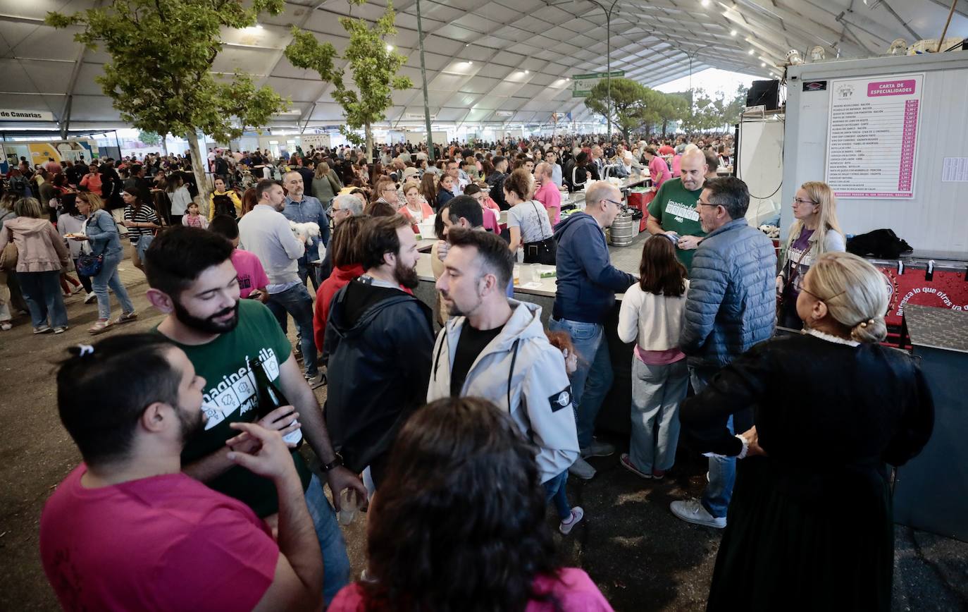 Sábado en las casetas regionales