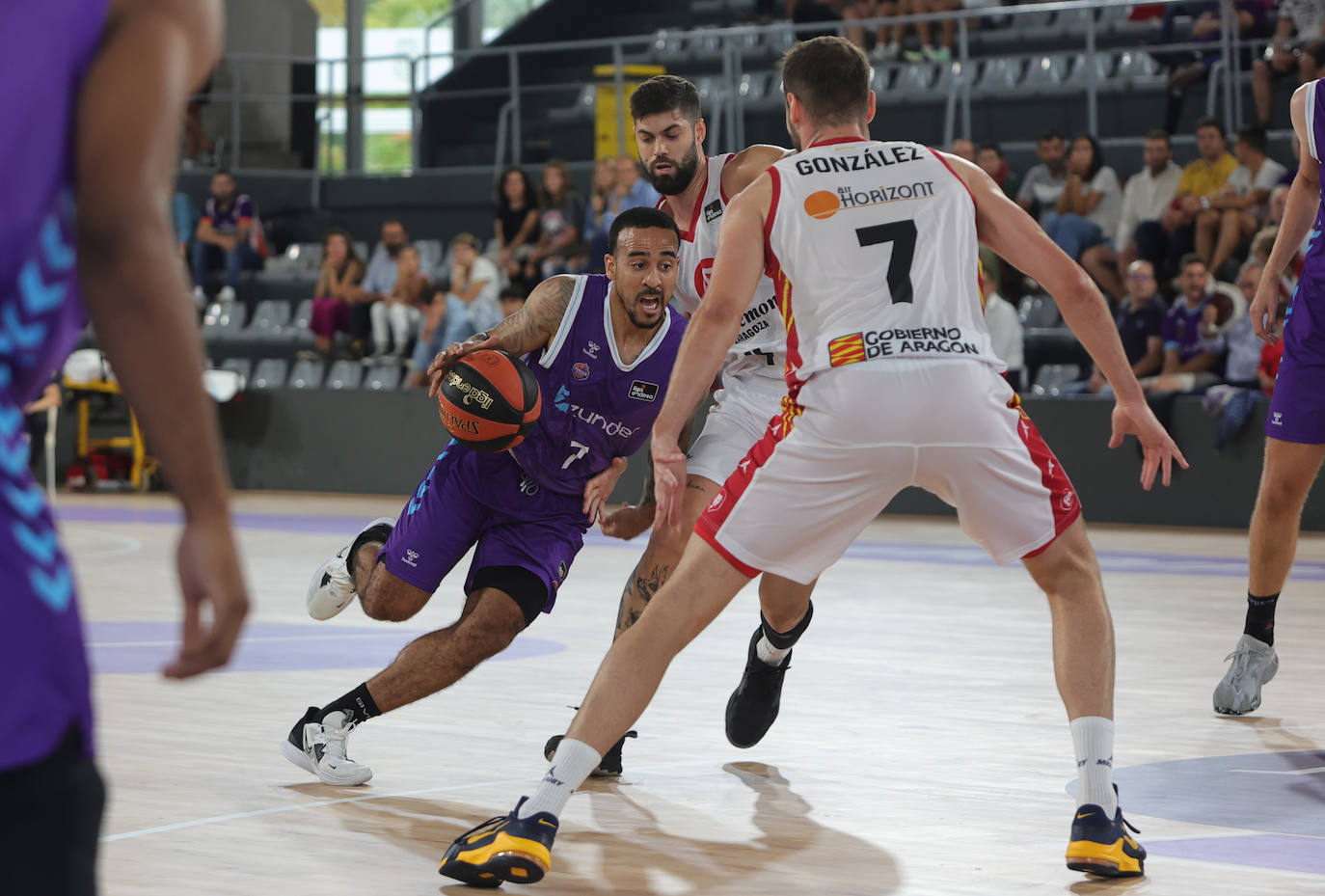 Zunder Palencia 82-86 Casademont Zaragoza