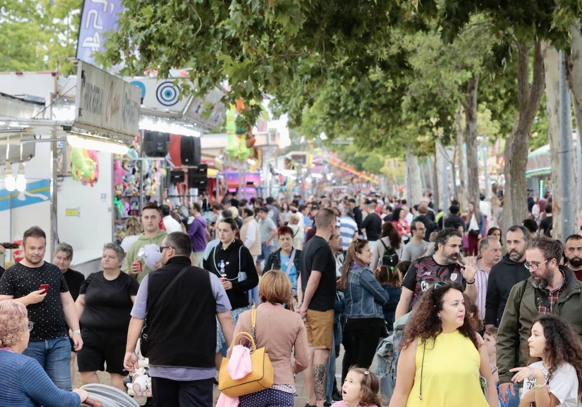 En la tarde del sábado, se veía un buen ambiente en el Real de la Feria
