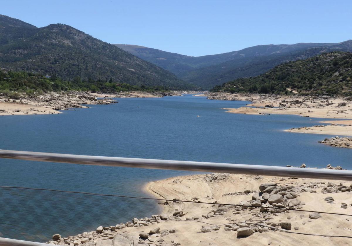 Embalse abulense de El Burguillo.