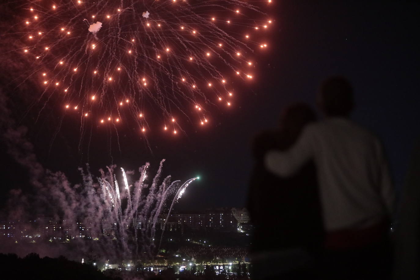 En imágenes, los fuegos artificiales del lunes 4 de septiembre