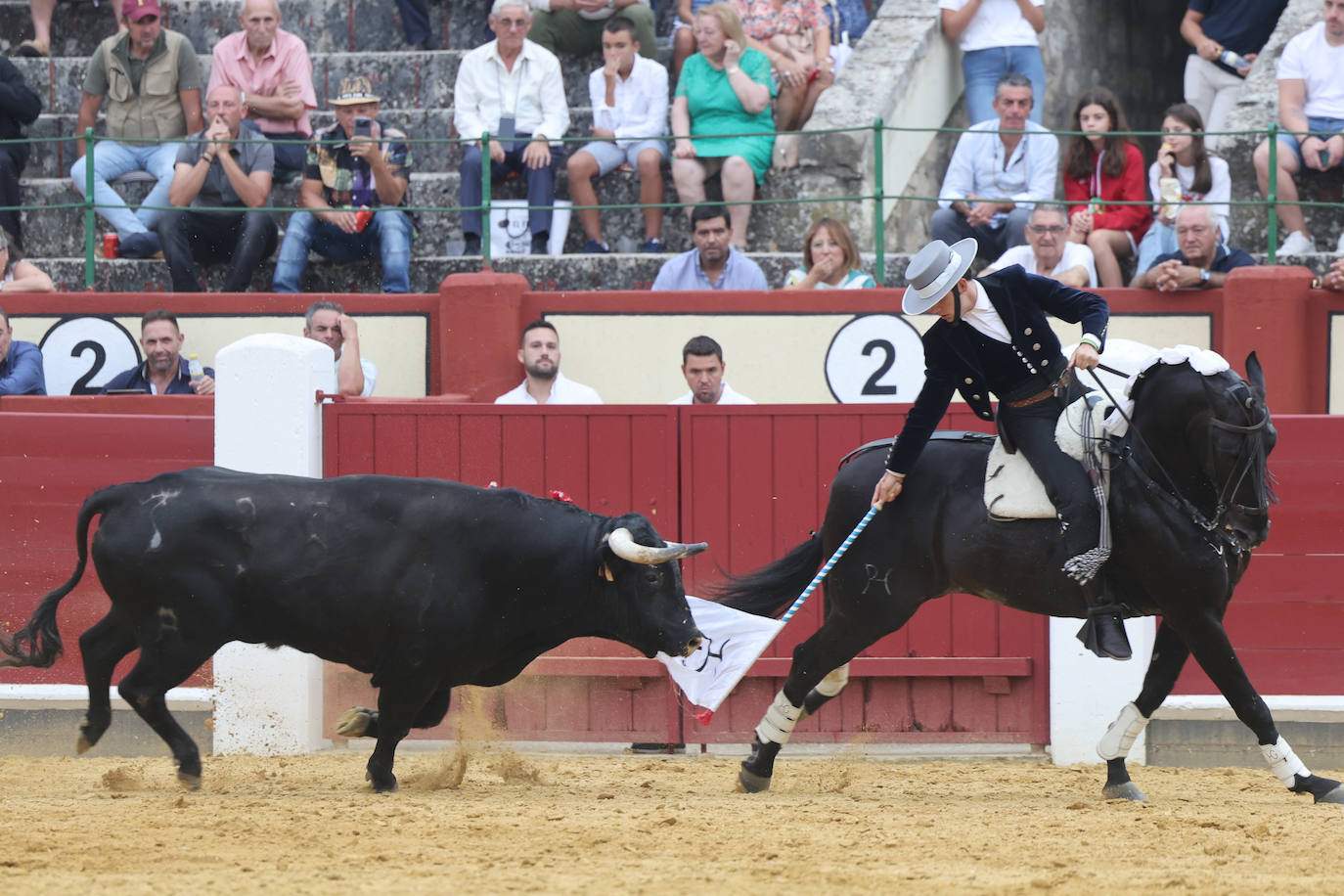 En imágenes, la corrida de rejones