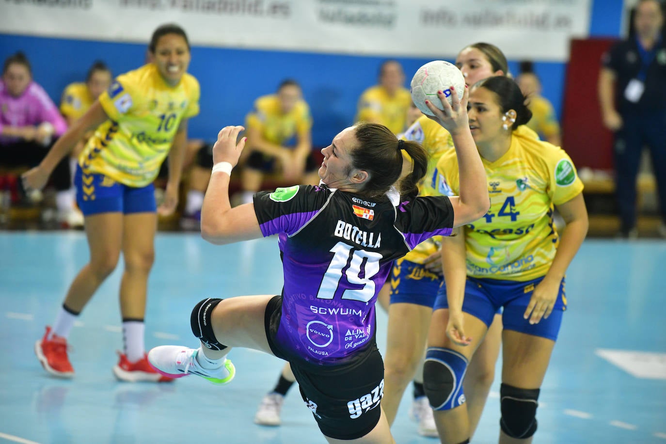 En imágenes, el partido del Balonmnao Aula Cultural