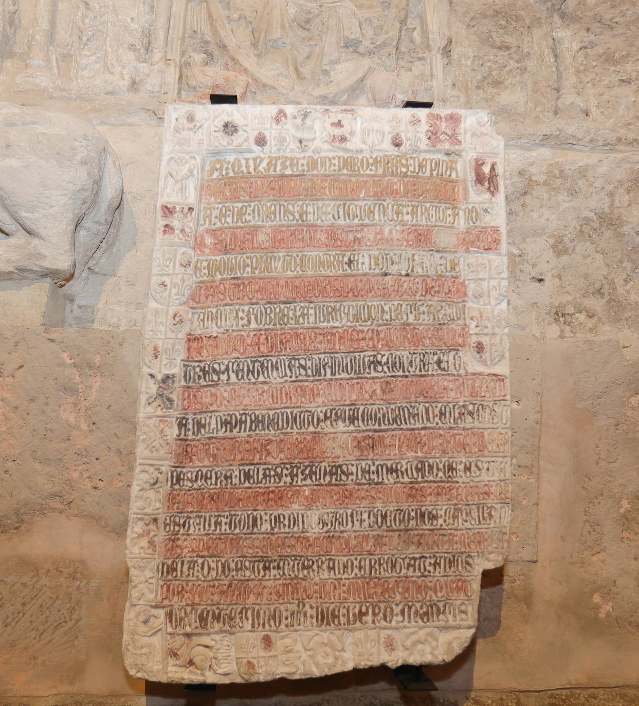 Las obras de restauración de la Catedral de Palencia la embellecen