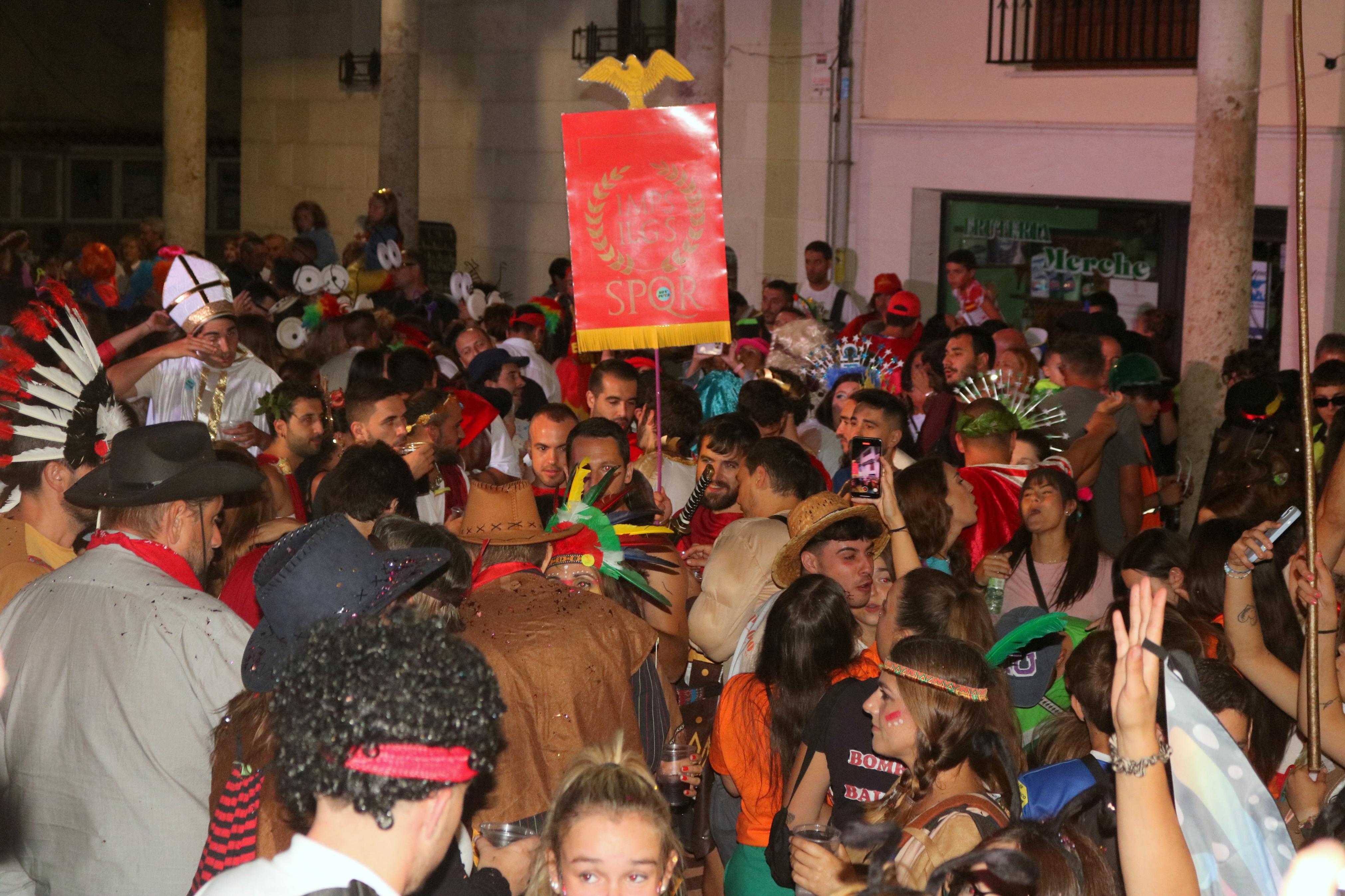 Baltanás vibró con su Nochevieja Carnavalera