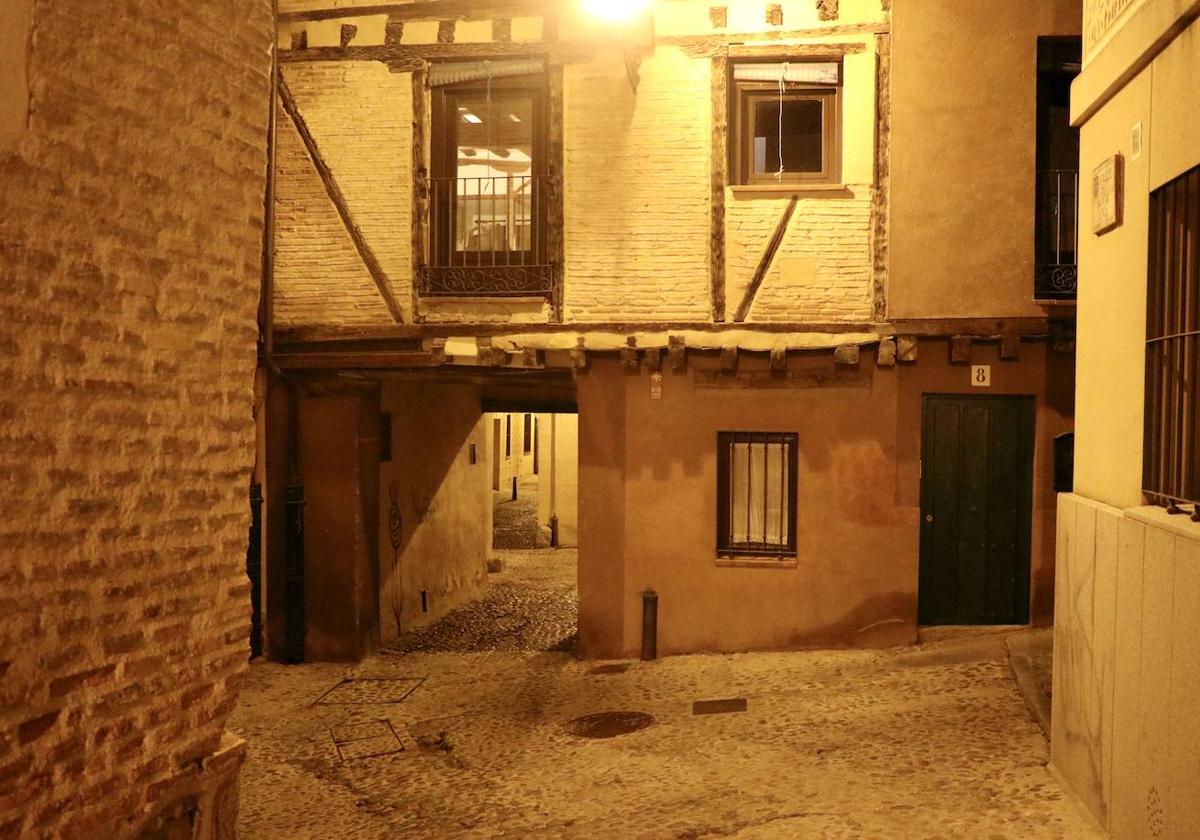 Piso alquilado para estudiantes en la calle de Santa Ana.