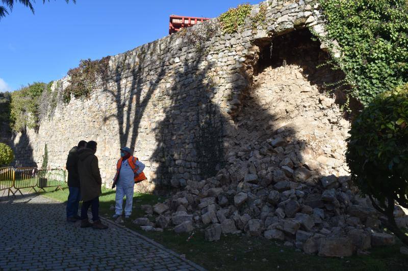 Derrumbe en la muralla de Aguilar.