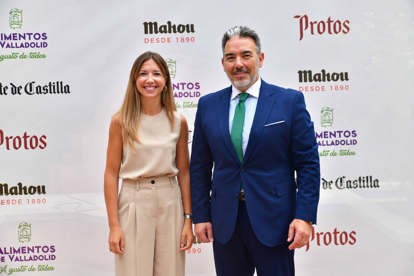 Rebeca Bezos (directora de comunicación de El Corte Inglés) y Óscar Collazo (director de El Corte Inglés Paseo Zorrilla).