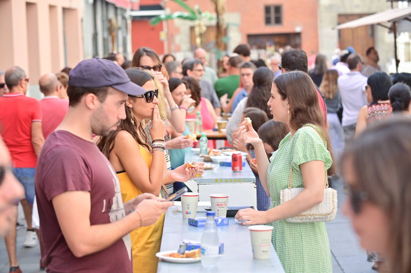 Llenazo en las casetas de la Feria de Día de las Fiestas de Valladolid 2023