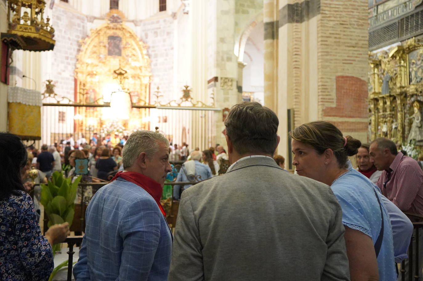 Ofrenda de Los Cirios en Santa María la Real de Nieva