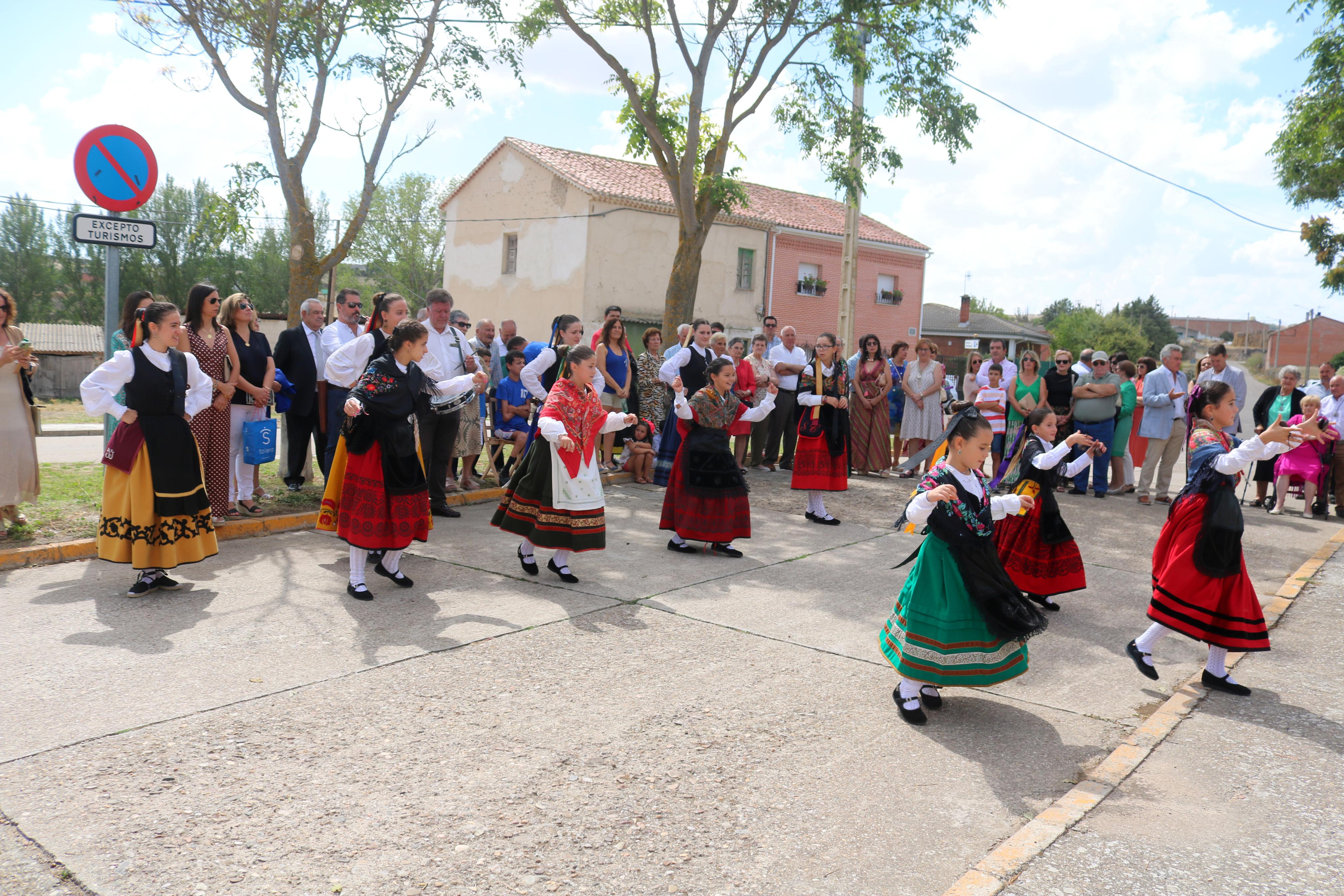 Baltanás se rinde a la Virgen de Revilla