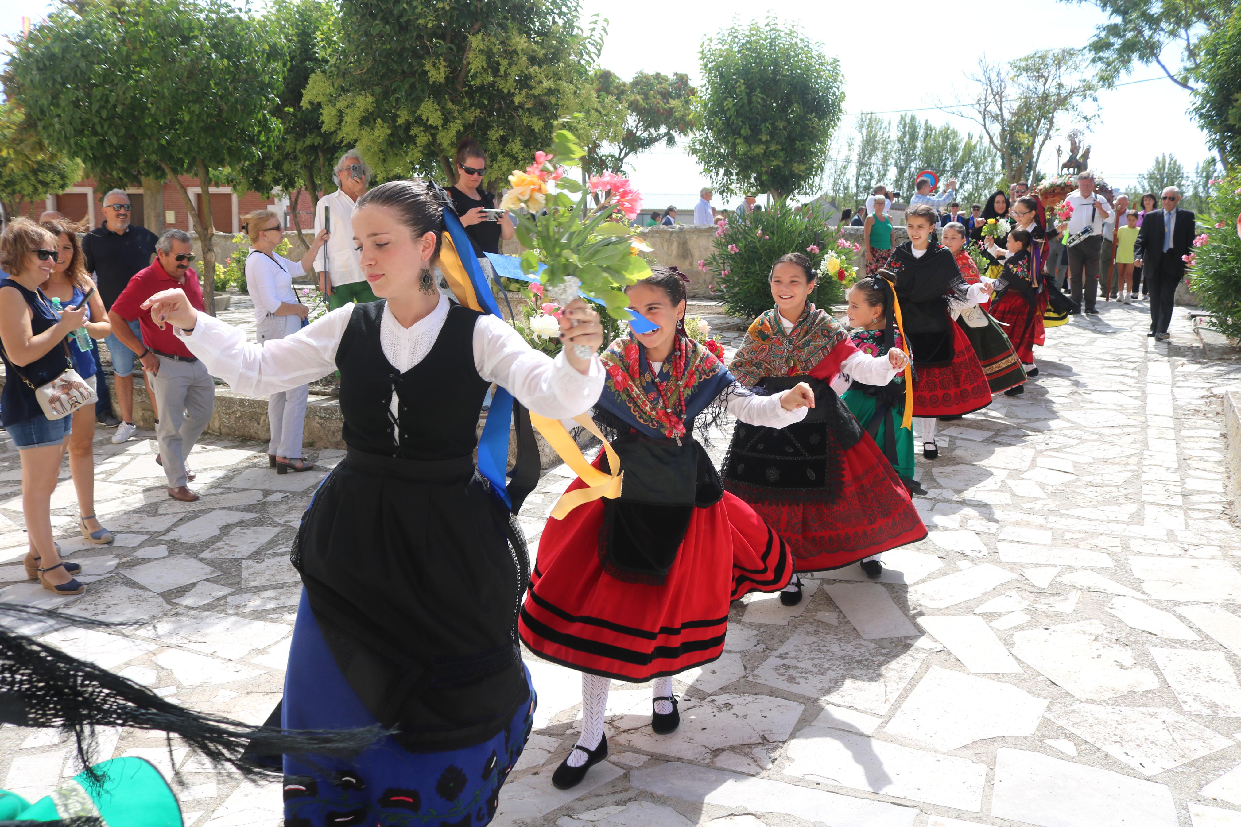 Baltanás se rinde a la Virgen de Revilla