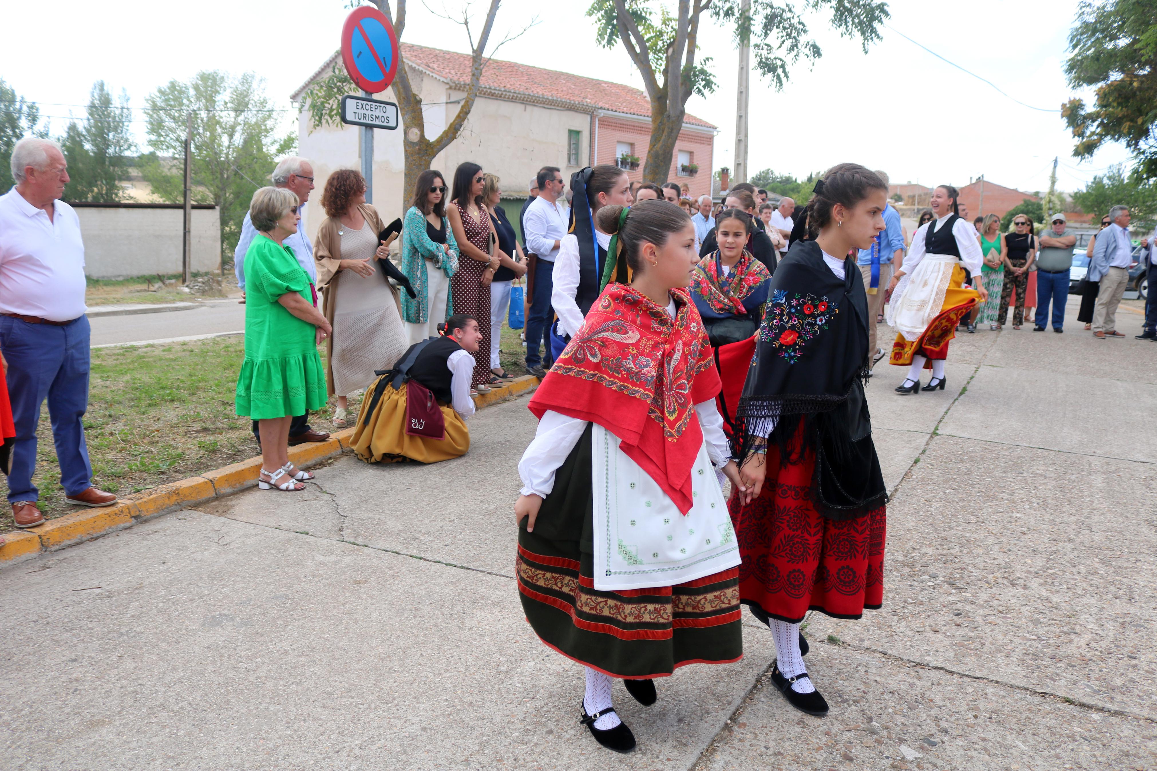 Baltanás se rinde a la Virgen de Revilla