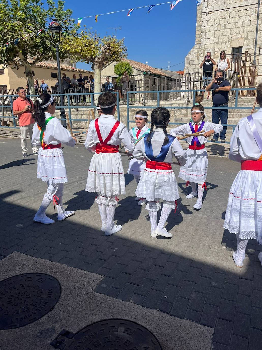 La Virgen de Gracia procesiona en Villanubla