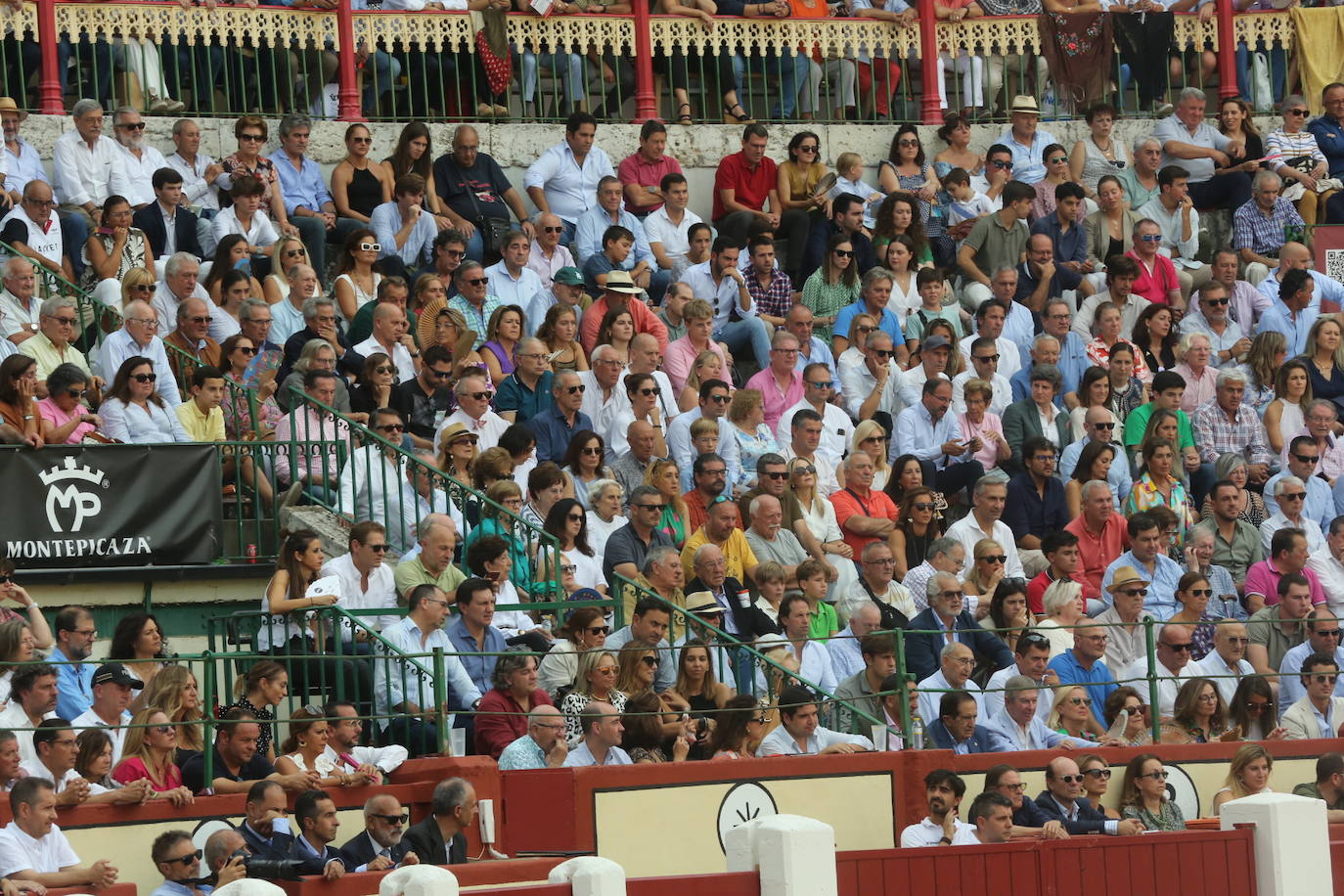 Búscate en los tendidos de la Plaza de Toros de Valladolid (1 de 2)