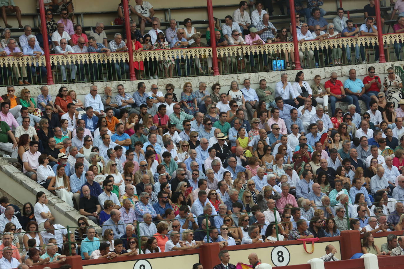 Búscate en los tendidos de la Plaza de Toros de Valladolid (2 de 2)