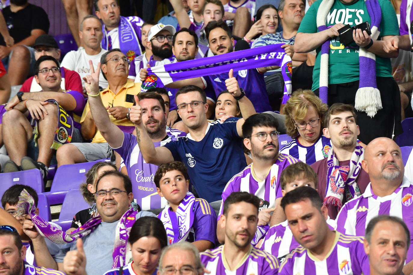 Búscate en la grada del José Zorrilla (1 de 5)