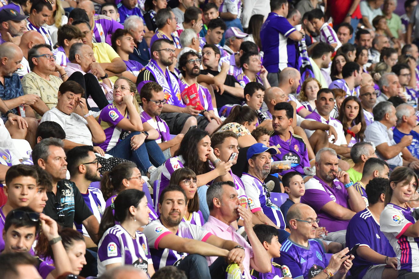 Búscate en la grada del José Zorrilla (1 de 5)