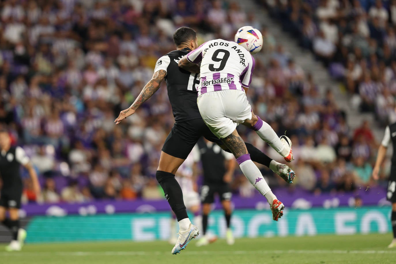 El partido entre el Real Valladolid y el Elche, en imágenes