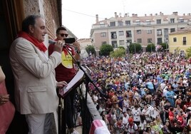 Avelino Álvarez, alcalde de Laguna de Duero, durante el pregón.