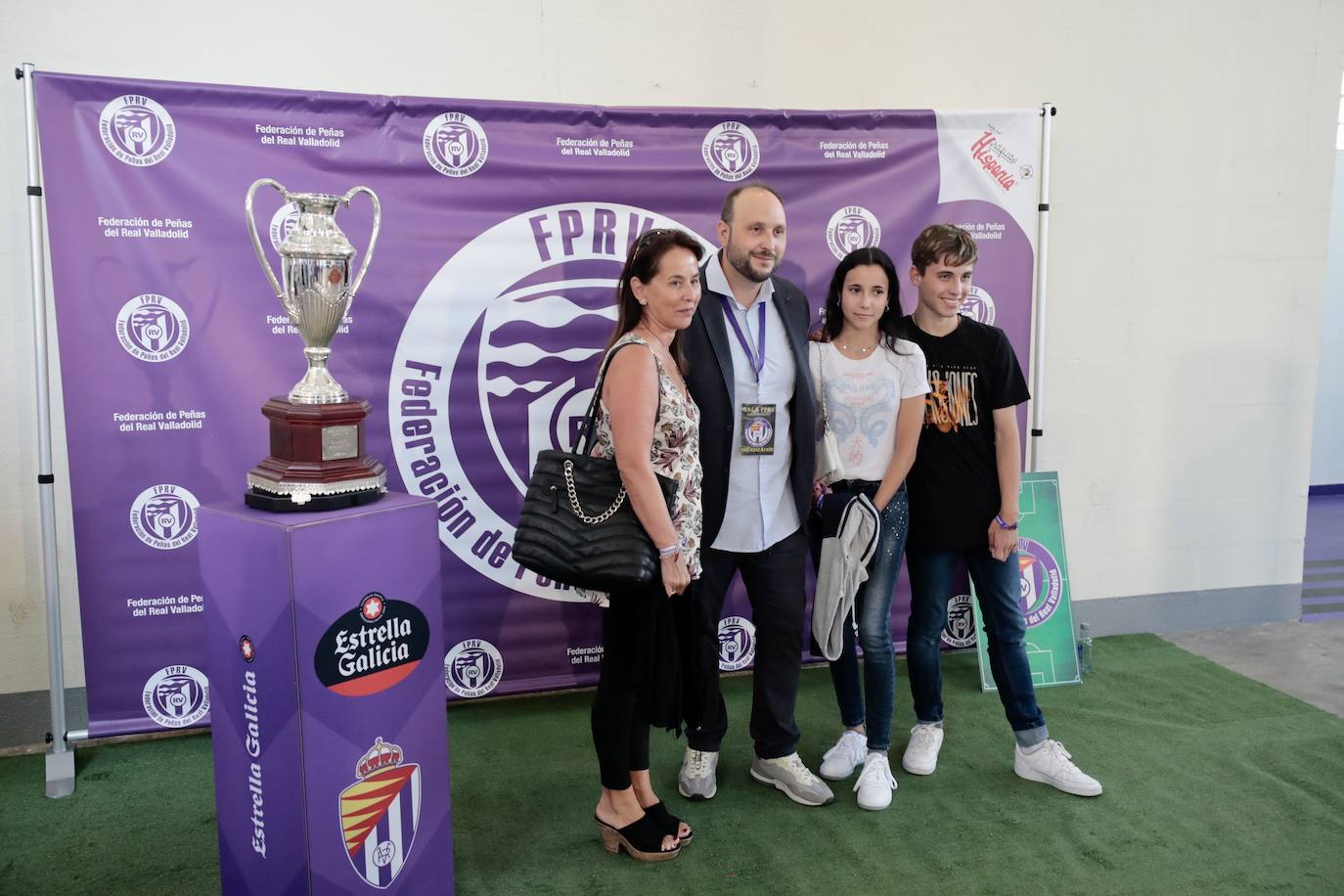 La gala anual de la Federación de Peñas del Real Valladolid, en imágenes