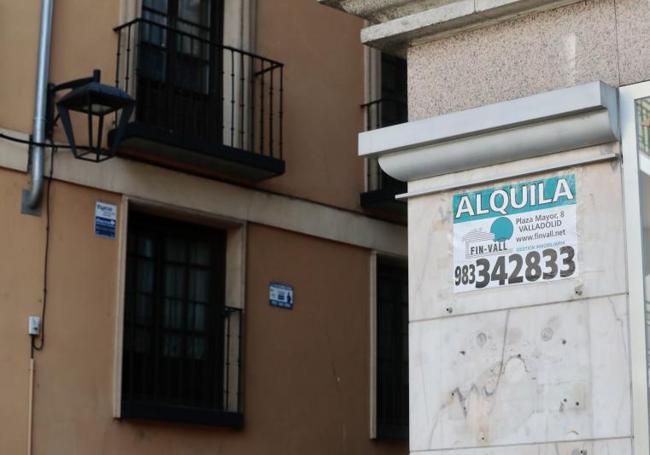 Anuncio de una vivienda en alquiler en Valladolid.