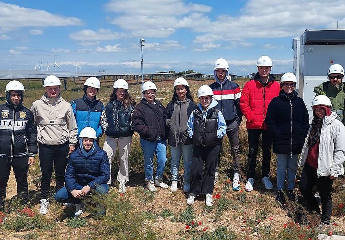 Alumnos participantes en la actividad.