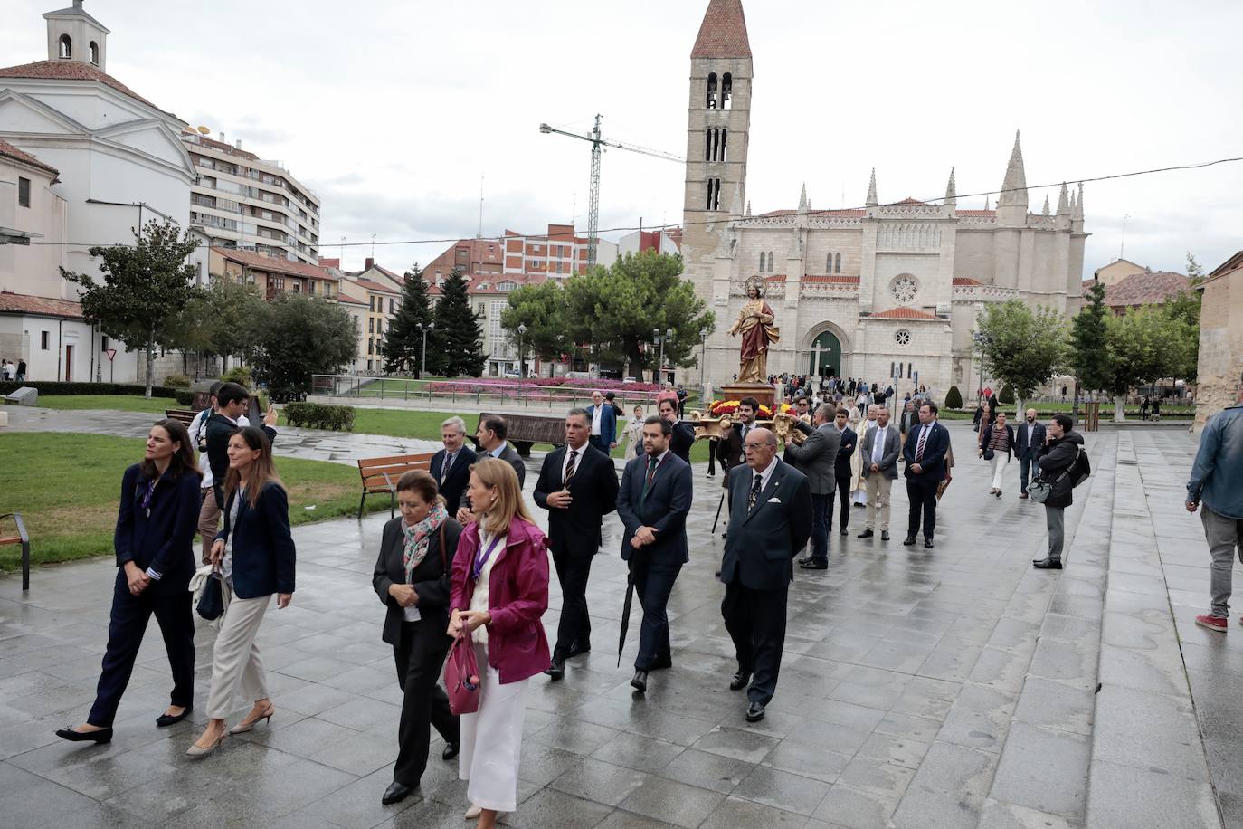 La procesión de las Angustias y la Preciosísima Sangre, en imágenes