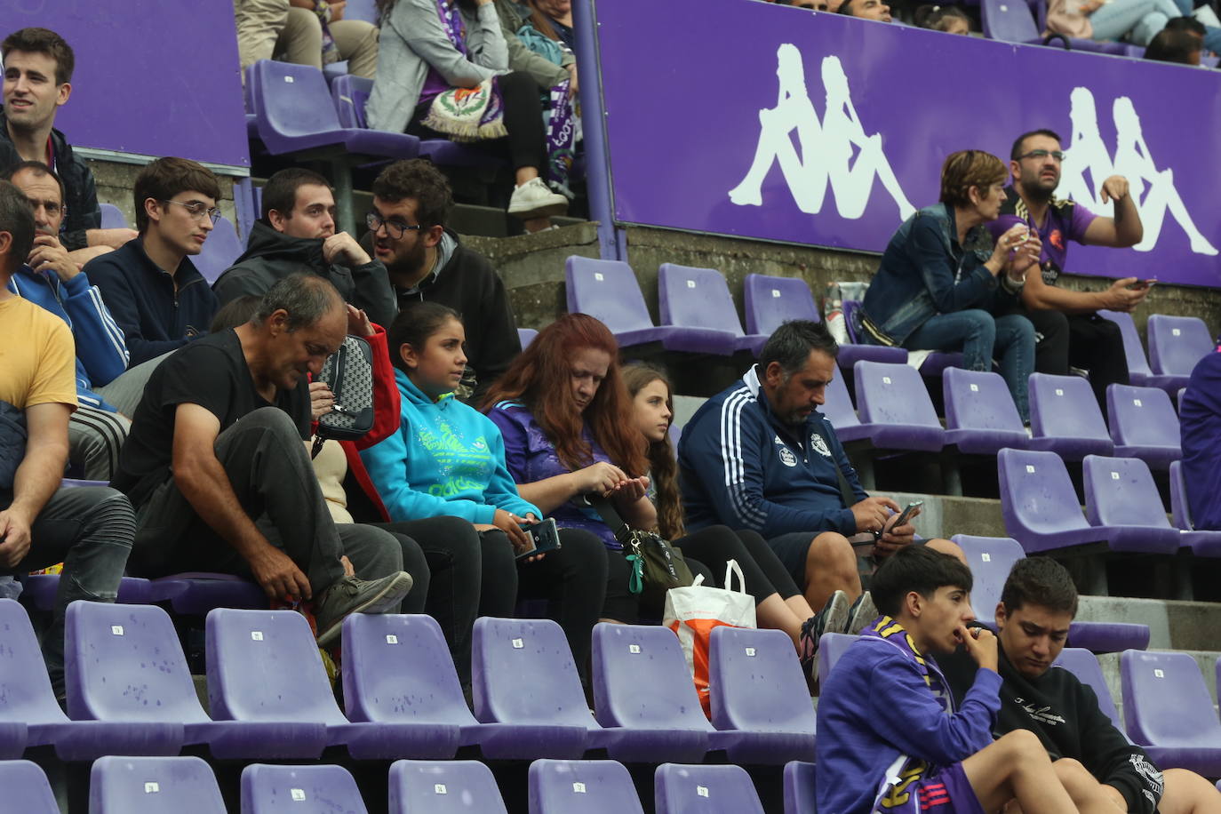 Búscate en las gradas del José Zorrilla (1/4)