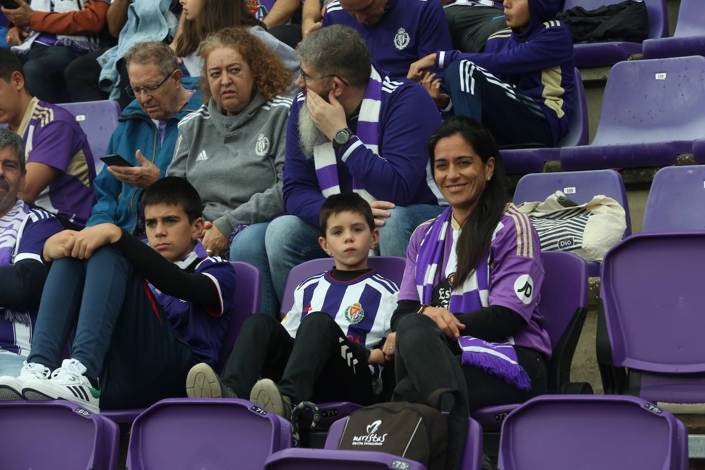 Búscate en las gradas del José Zorrilla (1/4)