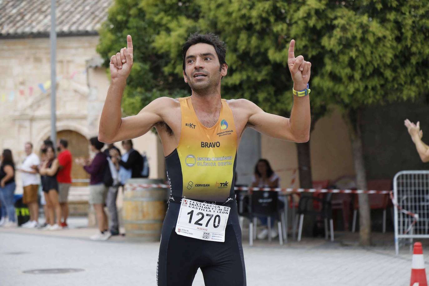 El Triatlón Bodegas de Valbuena de Duero, en imágenes