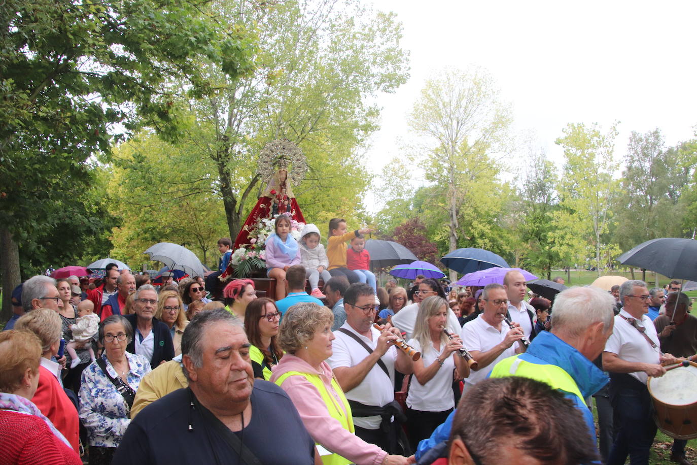 Romería de la Virgen del Henar pasada por agua