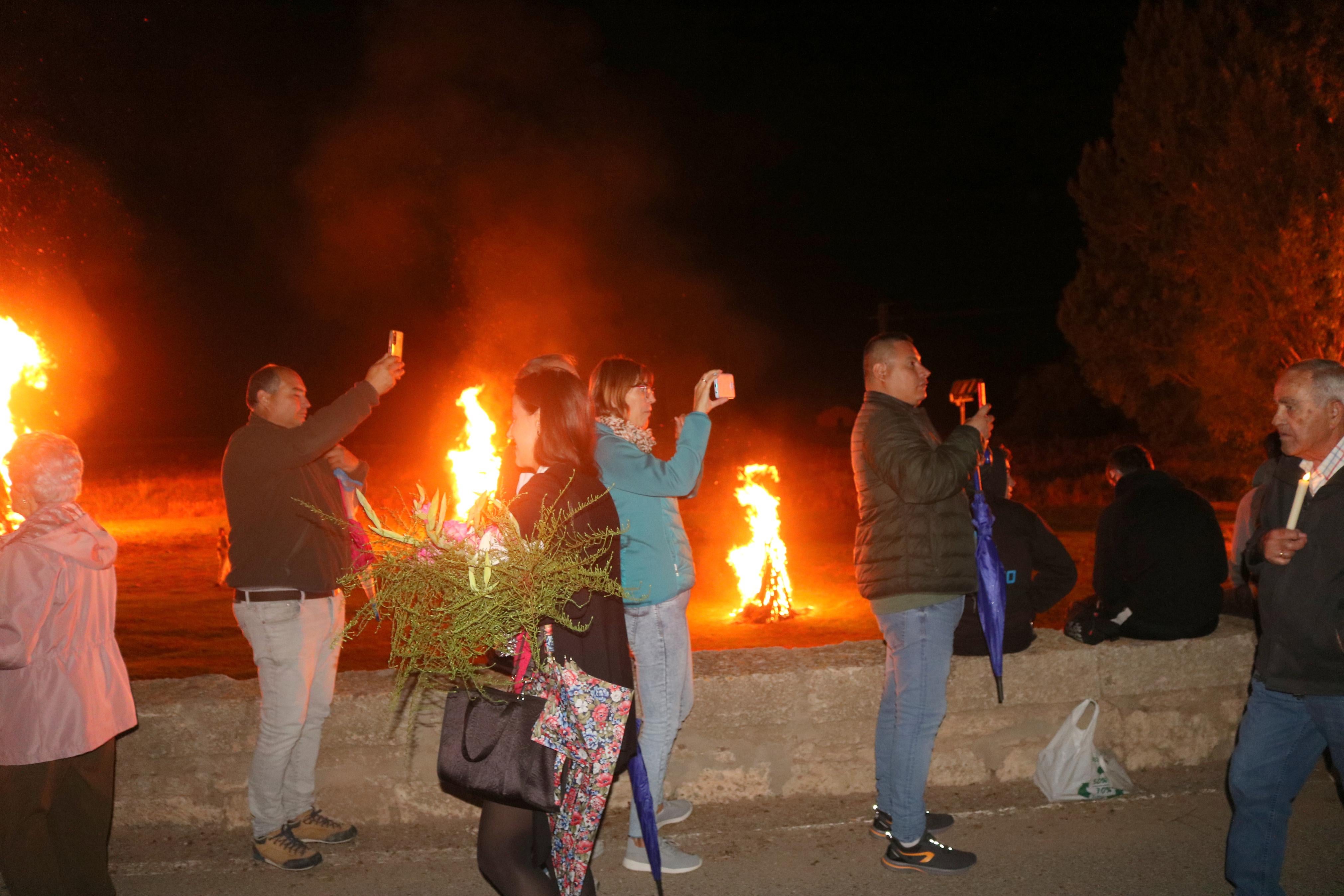 Devoción al resplandor de las hogueras en Palenzuela