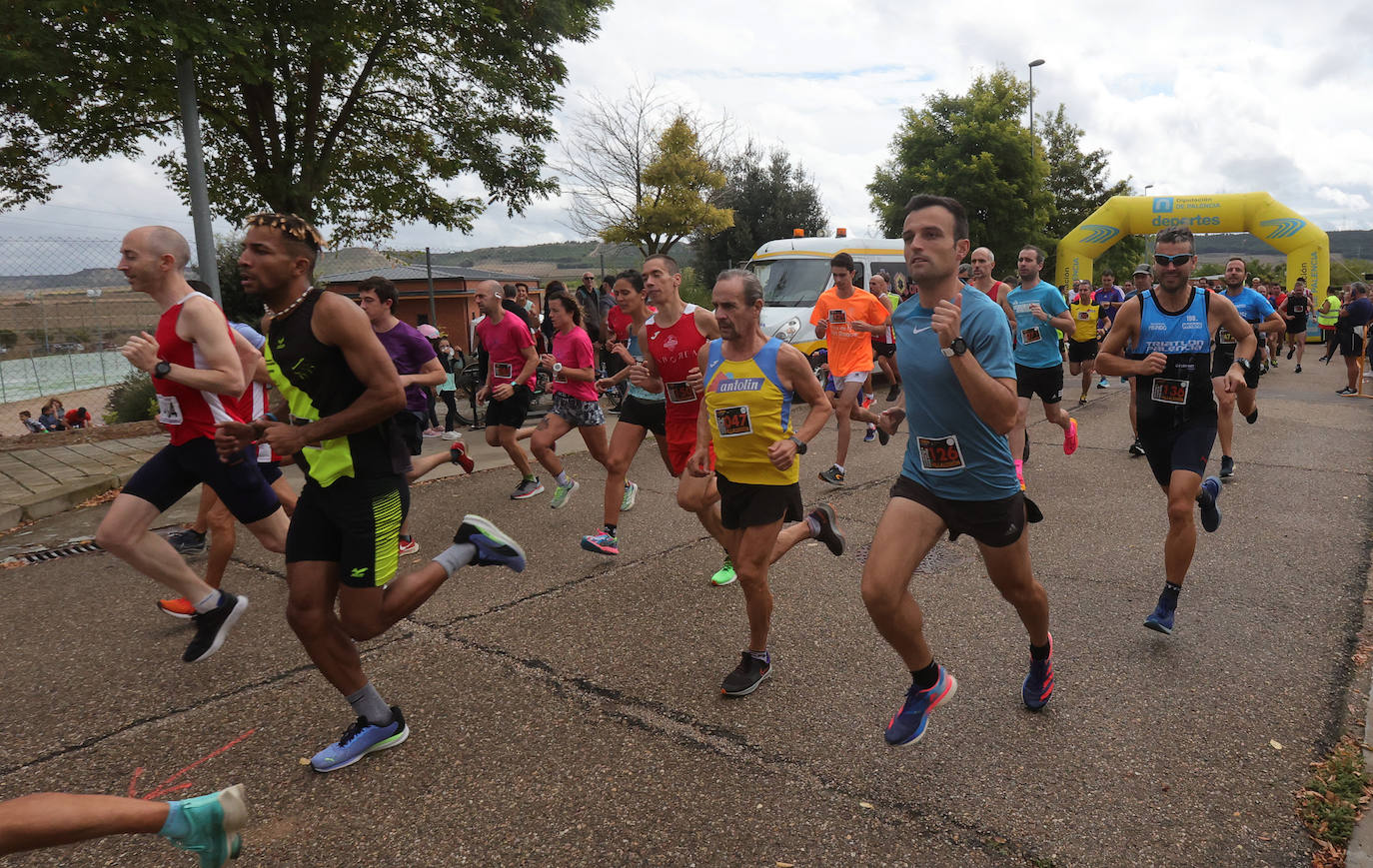 La Carrera de la Fibromialgia reúne a un millar de personas en Villalobón