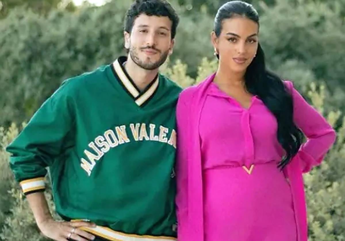 Georgina Rodríguez junto a Sebastián Yatra.