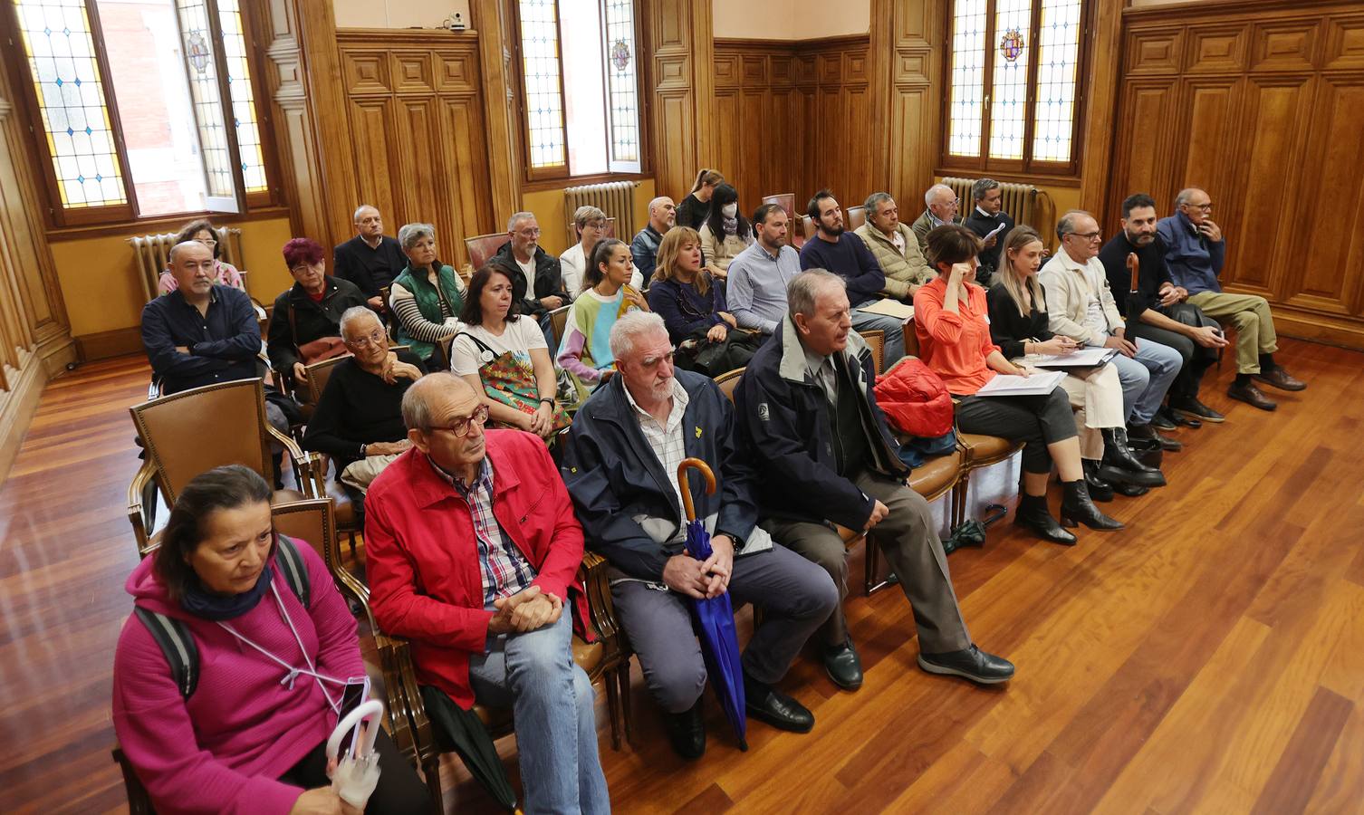 Imágenes del pleno que ha aprobado la urbanización de la Dársena