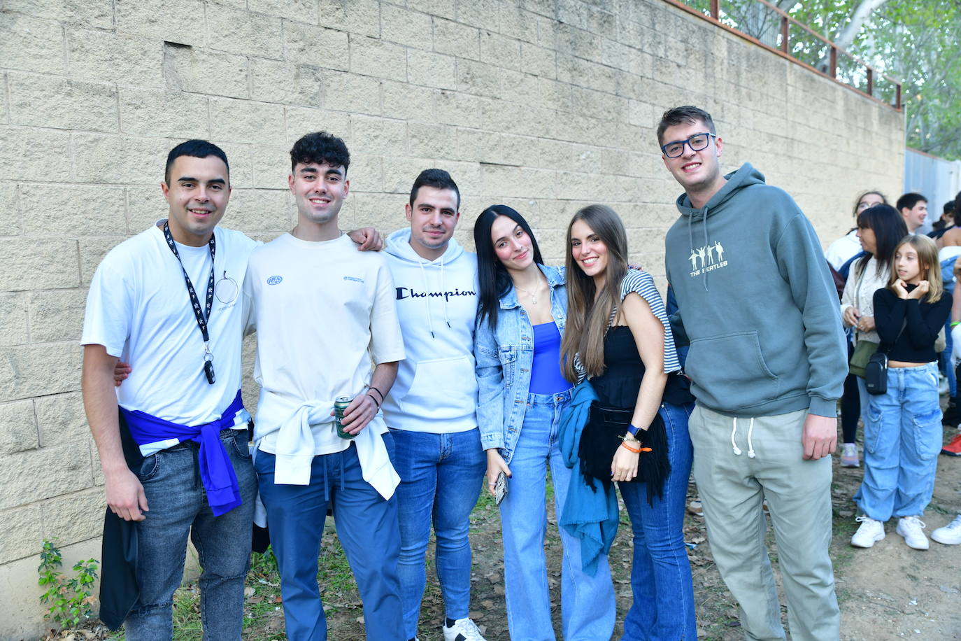 Las colas del concierto de Quevedo en Valladolid, en imágenes (1/2)