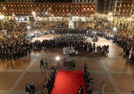 Procesión triunfal de la Santa Vera Cruz Coronada en Valladolid (II)