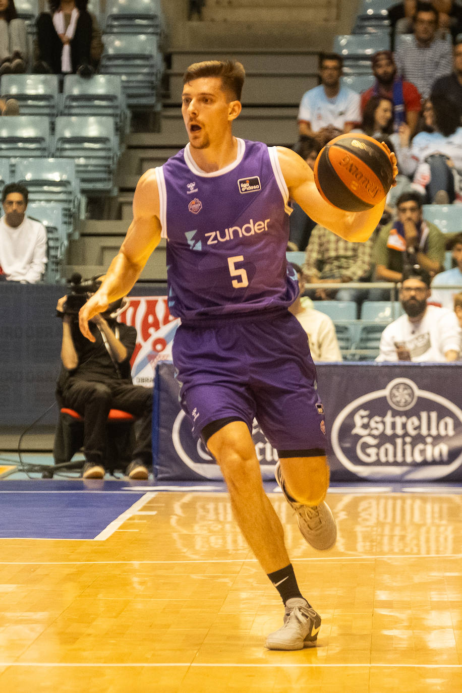 Duro estreno para el Zunder en ACB