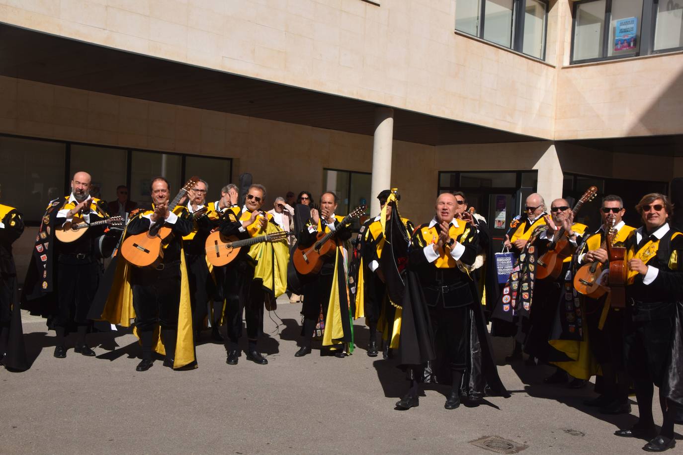 Homenaje en Guardo al peregrino